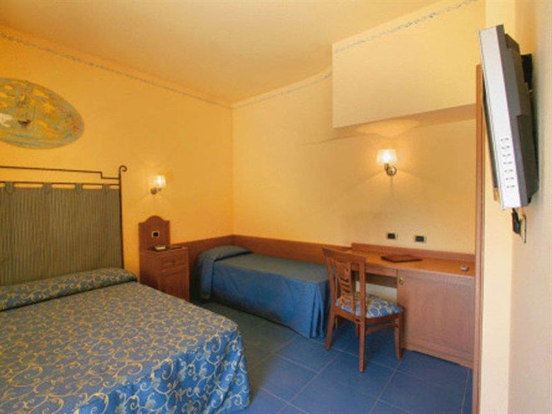 Solemare Club Village Capo Vaticano Εξωτερικό φωτογραφία